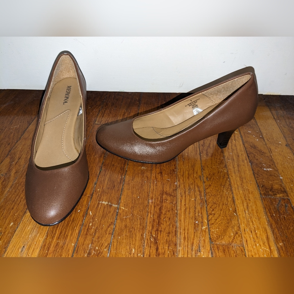 Merona Brown Heels Size 8